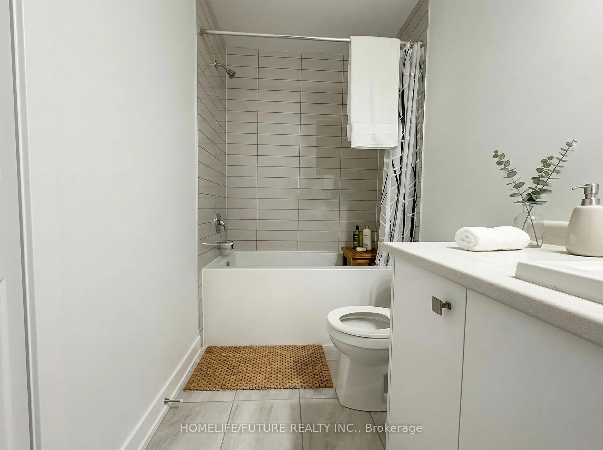 Photo 7 of 42 Morrison Crescent, Whitby, Rural Whitby — HOMEH