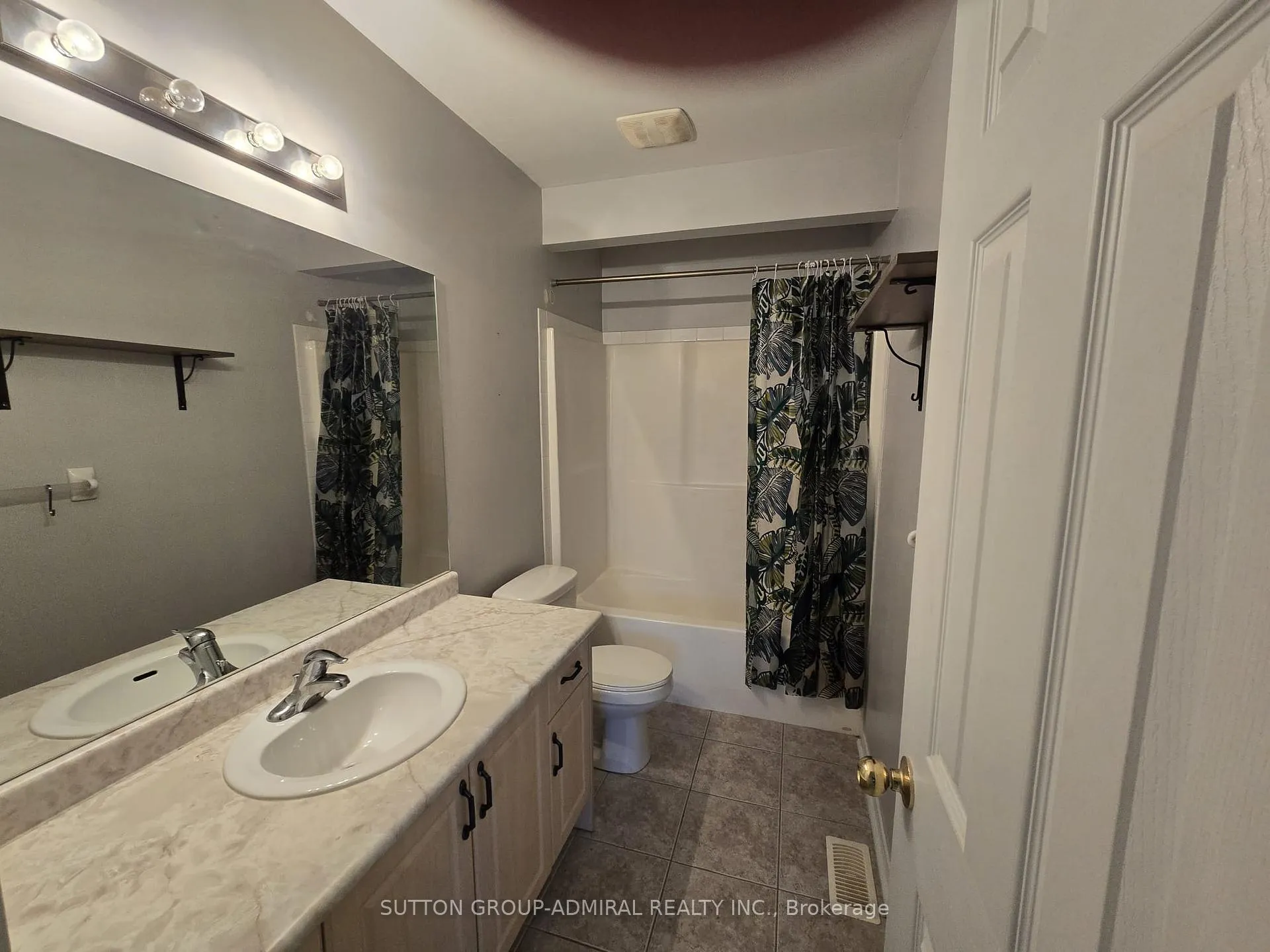 Photo 24 of 152 Stonemount Crescent, Essa, Angus — HOMEH
