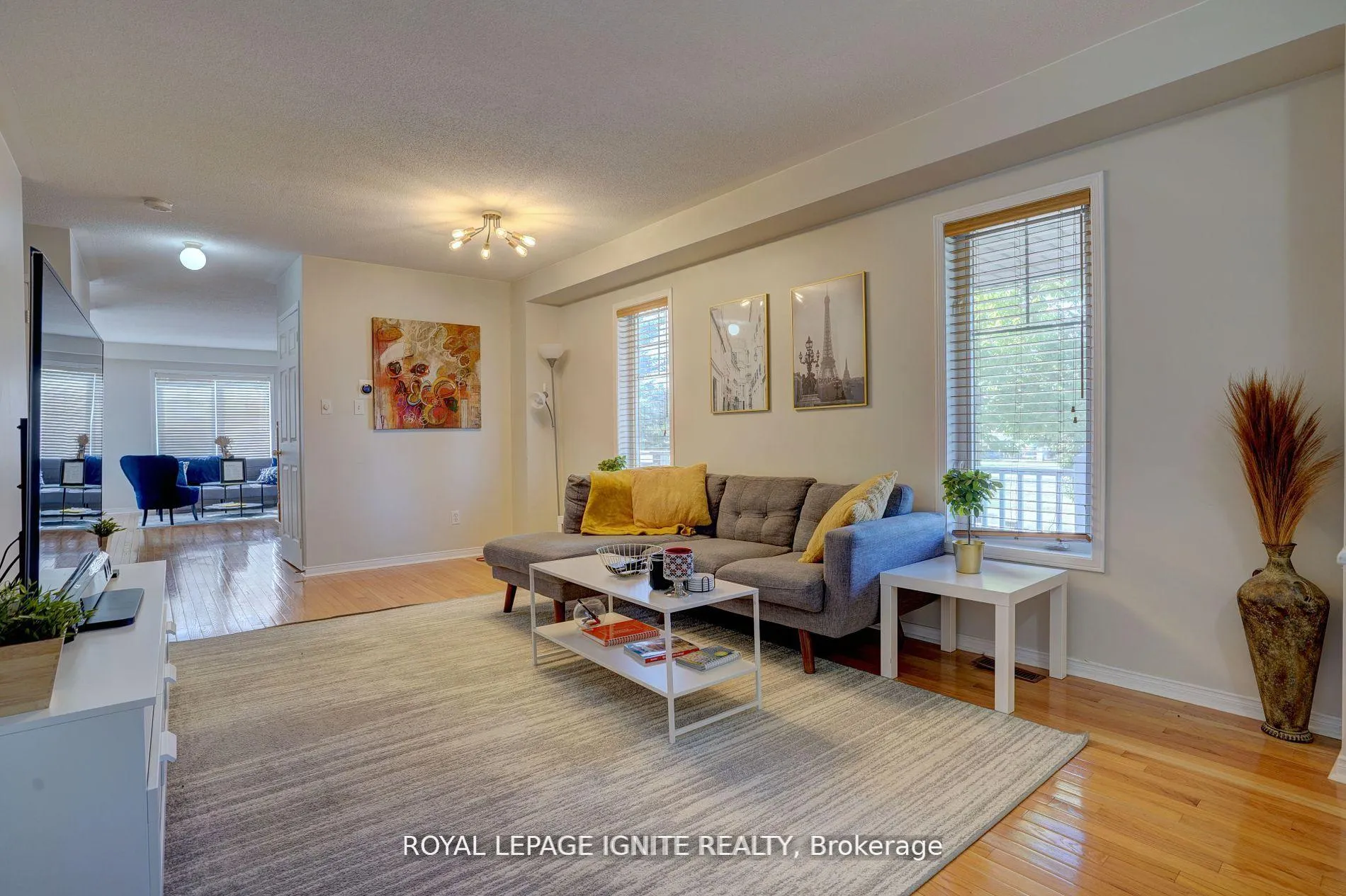 Photo 4 of 60 Haverhill Crescent, Whitby, Taunton North — HOMEH