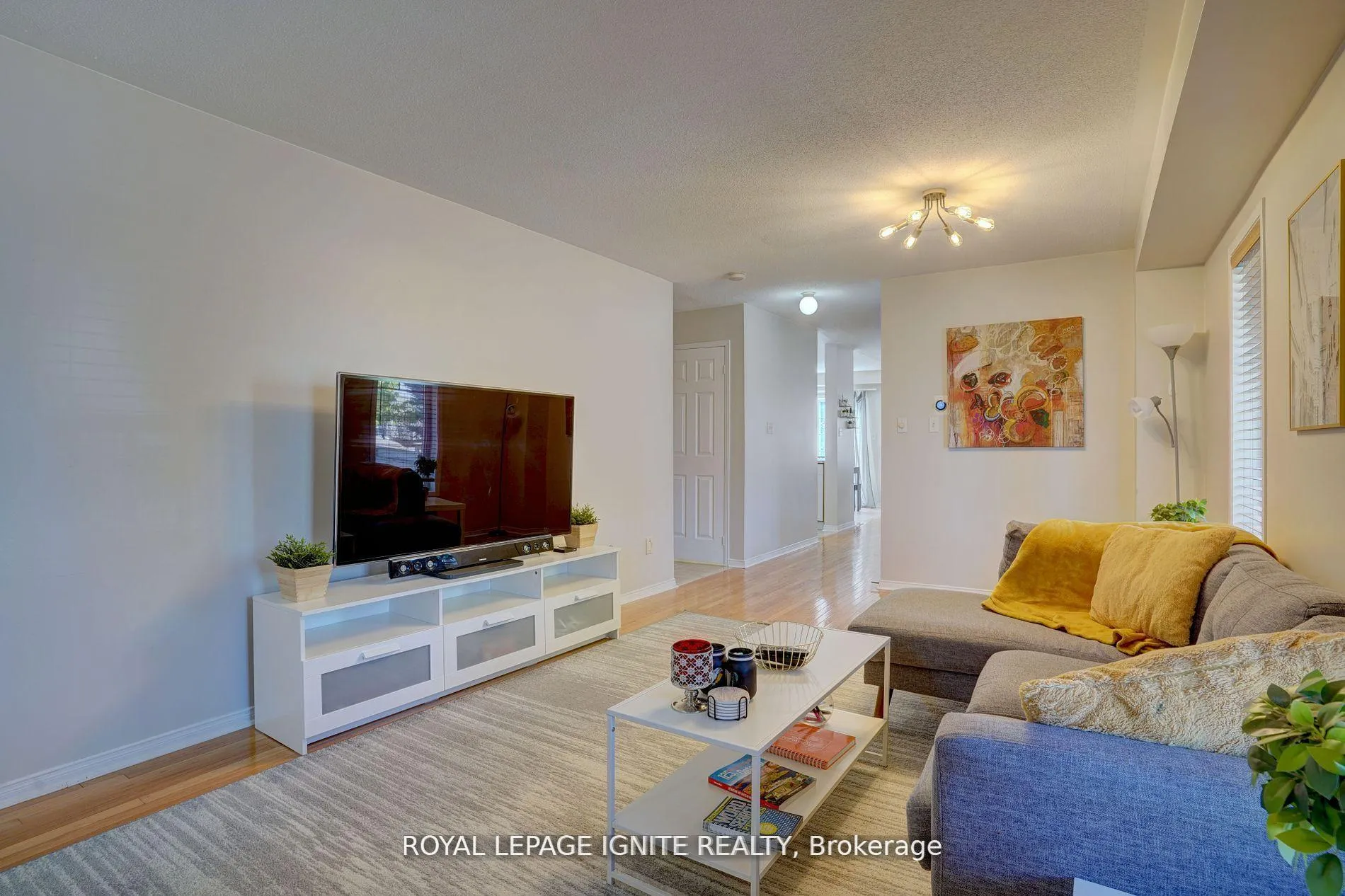 Photo 6 of 60 Haverhill Crescent, Whitby, Taunton North — HOMEH