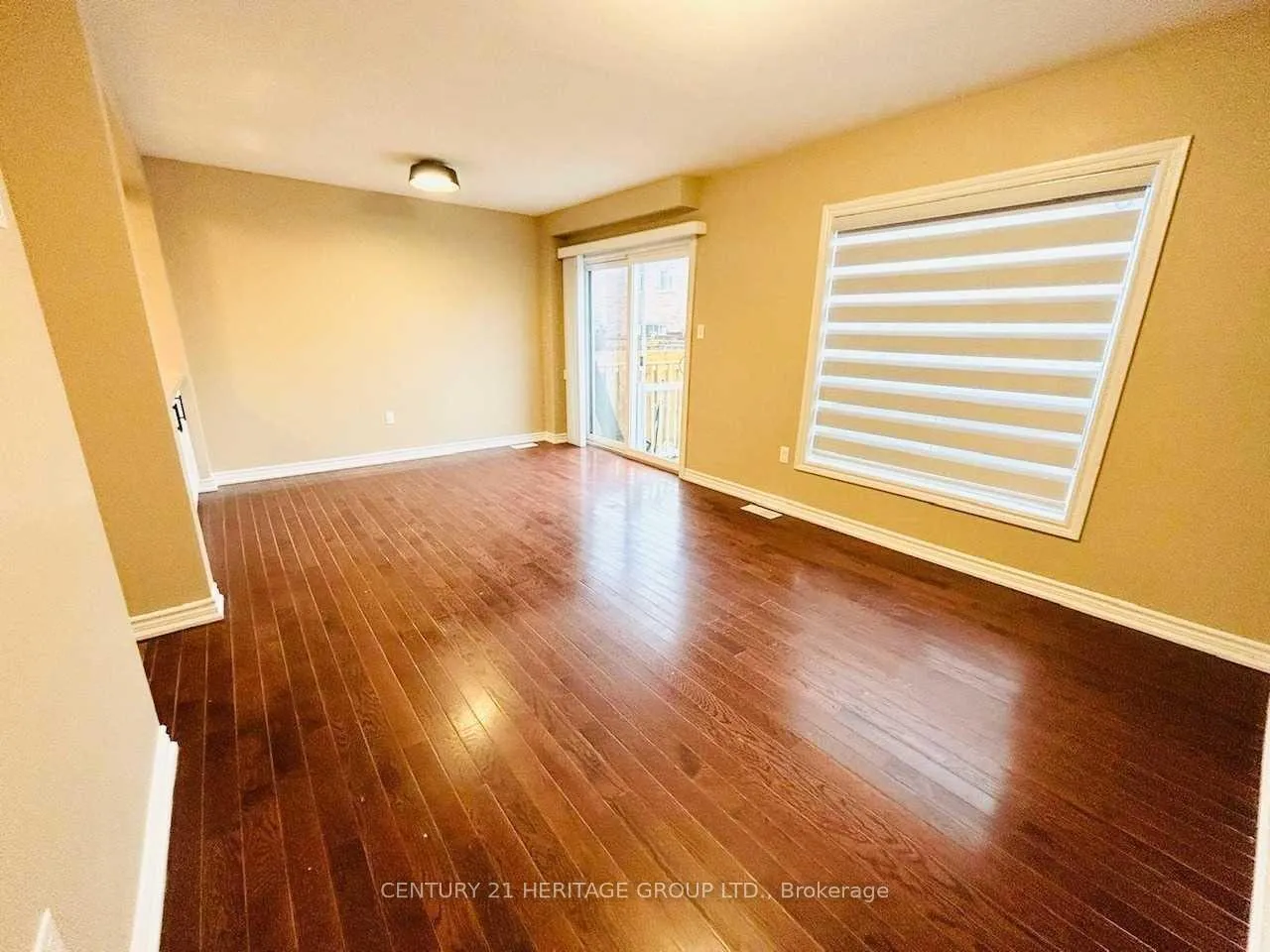 Photo 10 of 2 Southwoods Crescent, Barrie, Holly — HOMEH