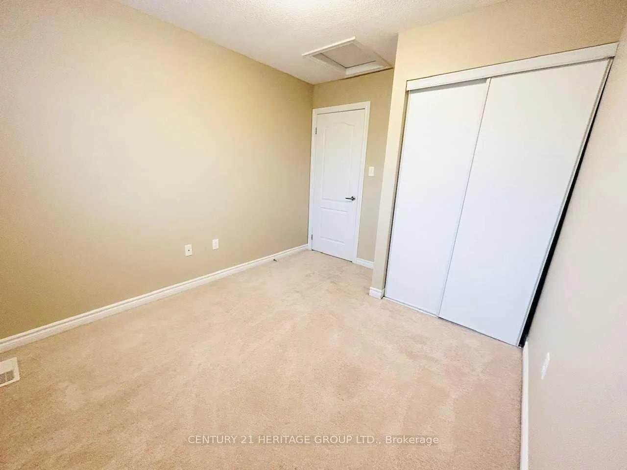 Photo 17 of 2 Southwoods Crescent, Barrie, Holly — HOMEH