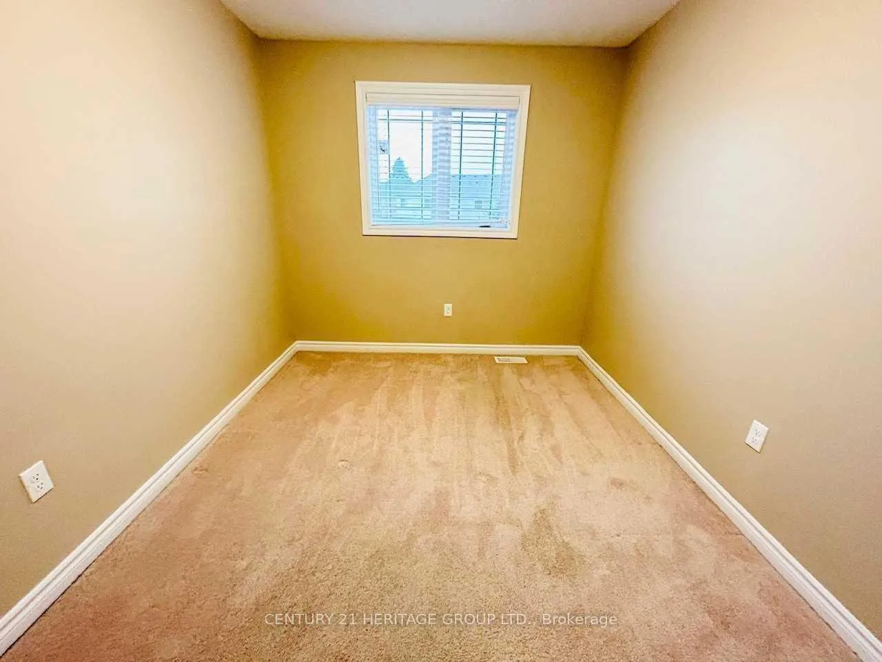 Photo 18 of 2 Southwoods Crescent, Barrie, Holly — HOMEH