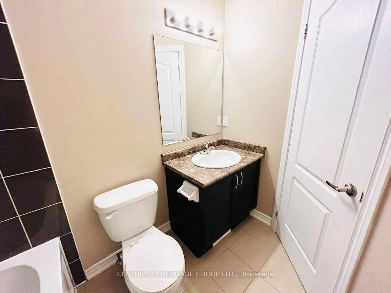 Photo 20 of 2 Southwoods Crescent, Barrie, Holly — HOMEH