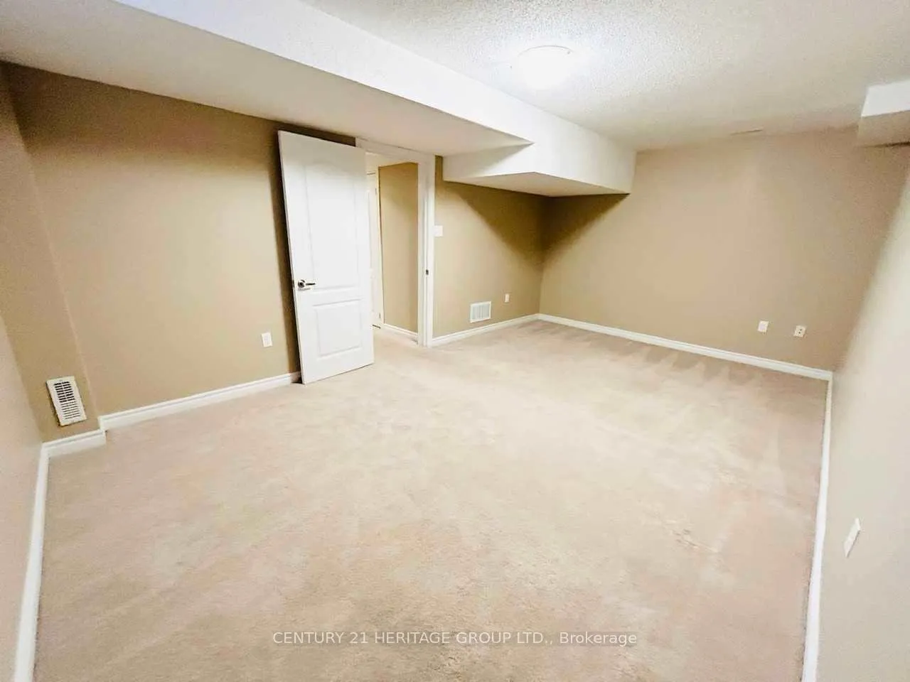 Photo 24 of 2 Southwoods Crescent, Barrie, Holly — HOMEH