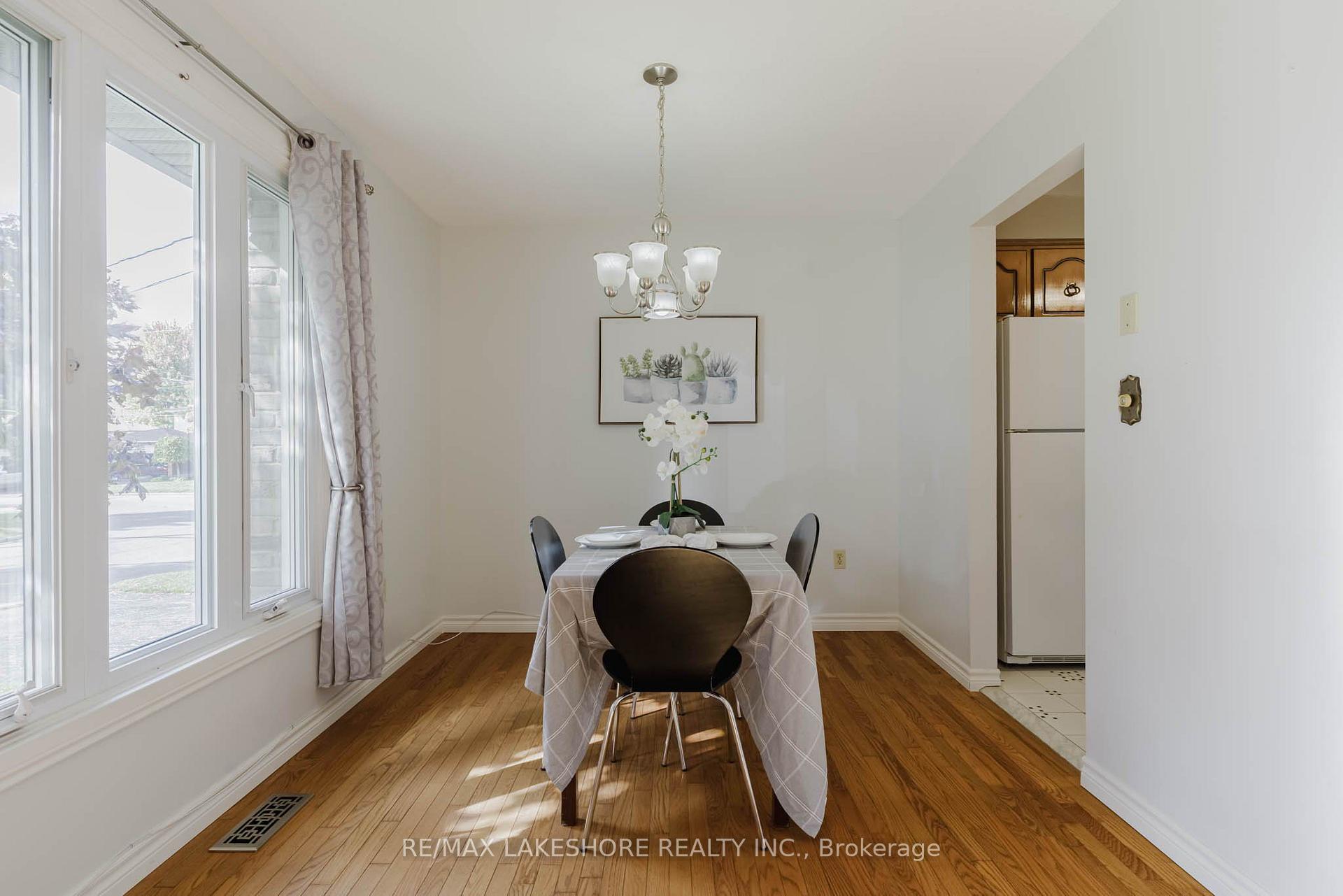 Photo 13 of 602 Mackechnie Crescent, Cobourg — HOMEH