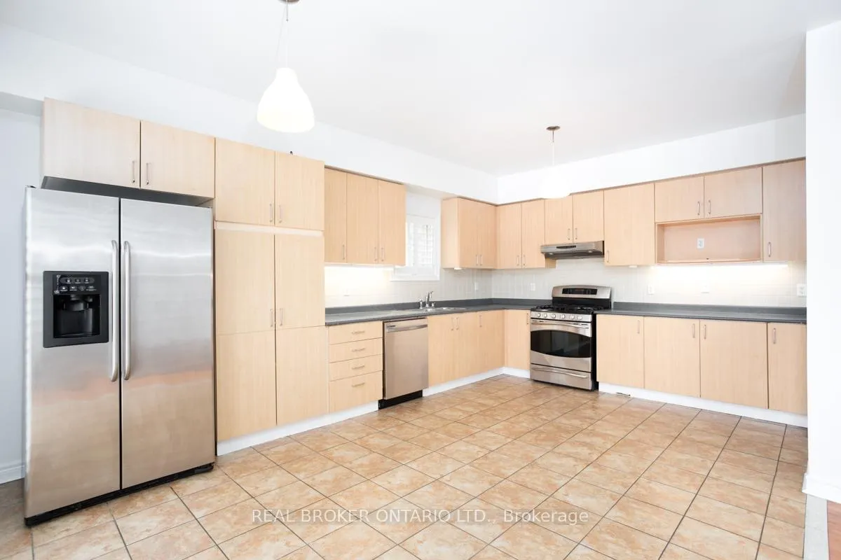 Photo 6 of 120 Boom Road, Vaughan, Vellore Village — HOMEH