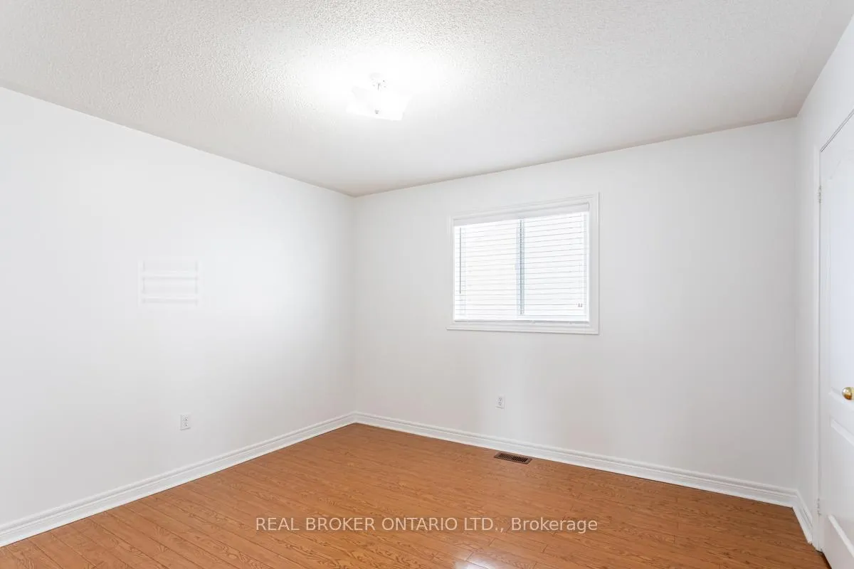 Photo 20 of 120 Boom Road, Vaughan, Vellore Village — HOMEH