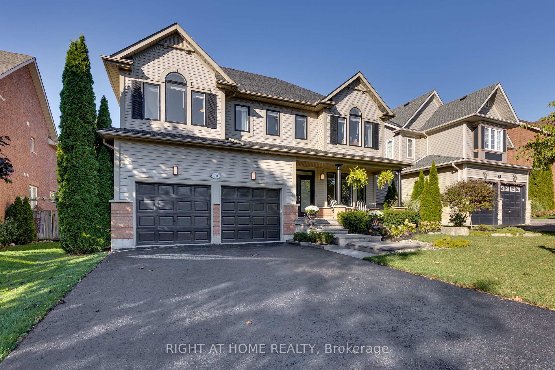 Photo 3 of 72 Birkhall Place, Barrie, Innis-Shore — HOMEH