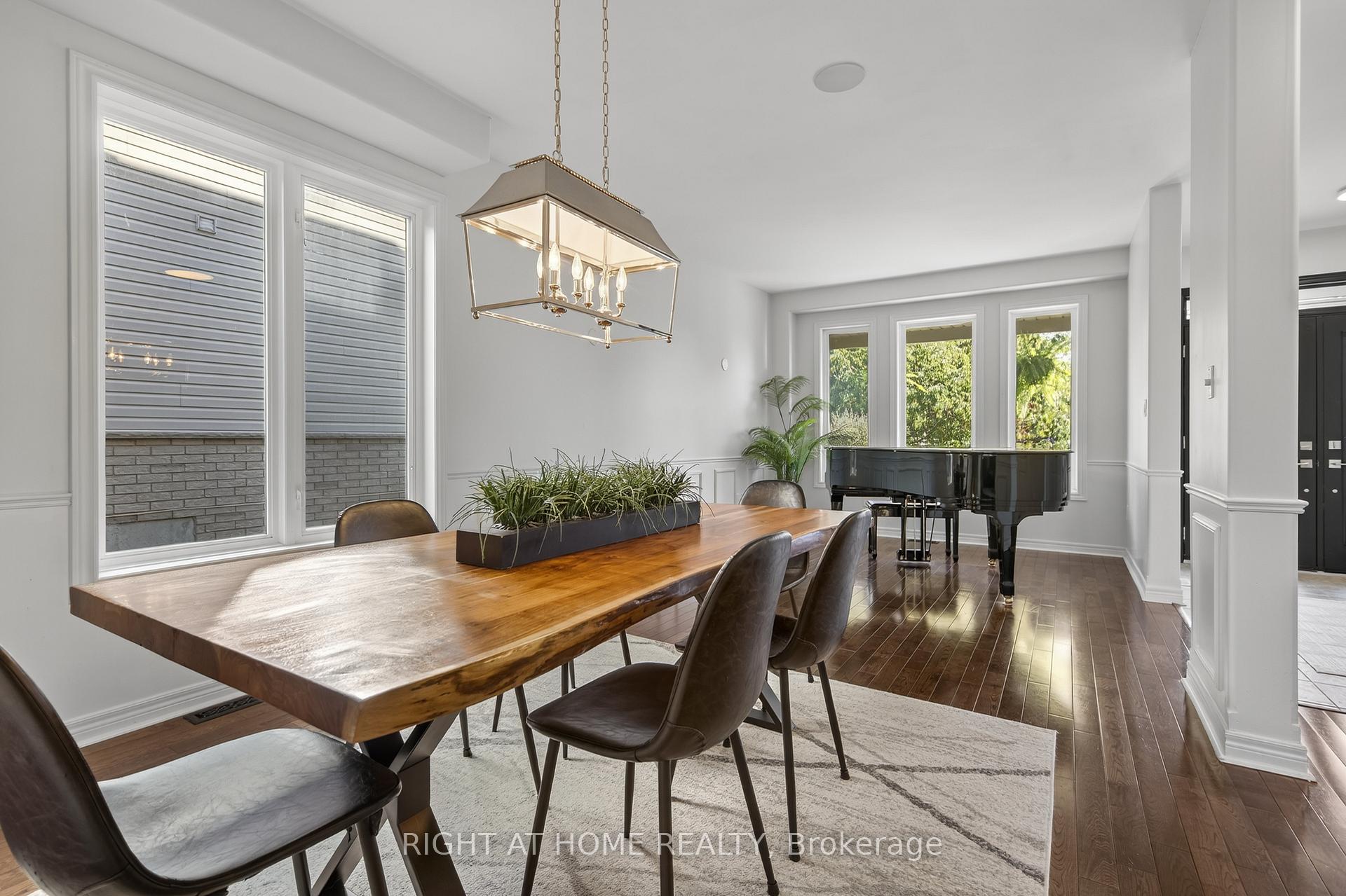 Photo 11 of 72 Birkhall Place, Barrie, Innis-Shore — HOMEH