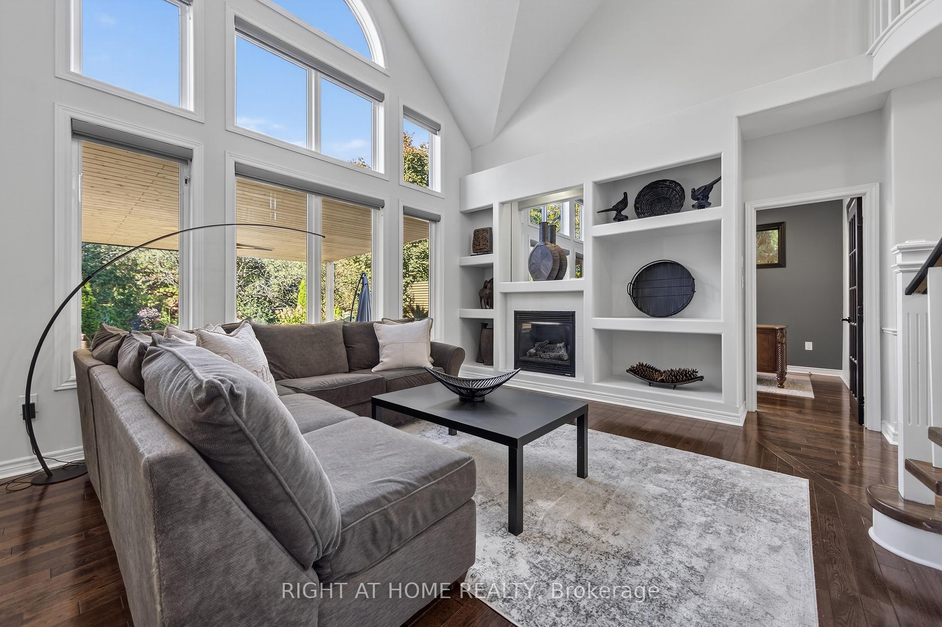 Photo 16 of 72 Birkhall Place, Barrie, Innis-Shore — HOMEH