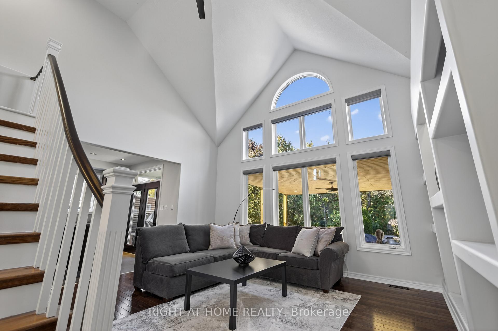 Photo 17 of 72 Birkhall Place, Barrie, Innis-Shore — HOMEH