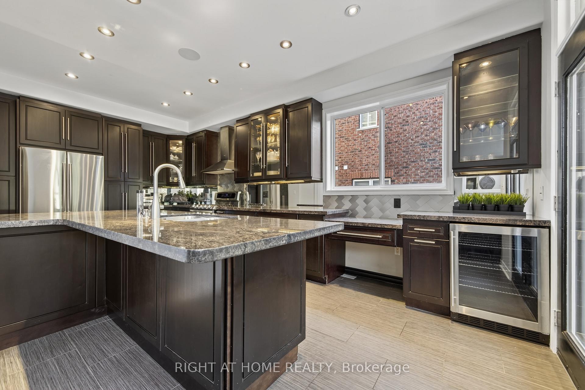 Photo 23 of 72 Birkhall Place, Barrie, Innis-Shore — HOMEH