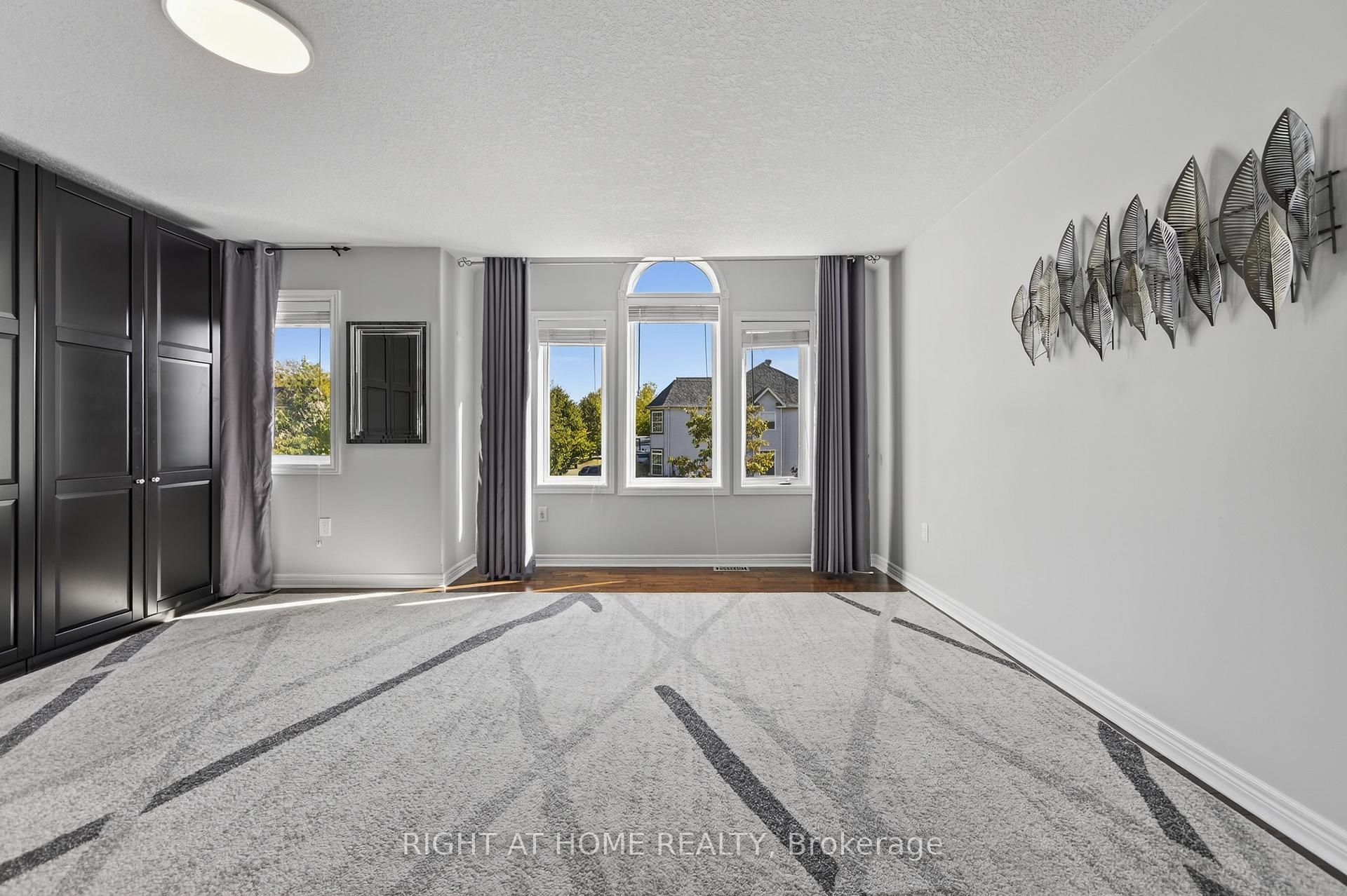 Photo 30 of 72 Birkhall Place, Barrie, Innis-Shore — HOMEH