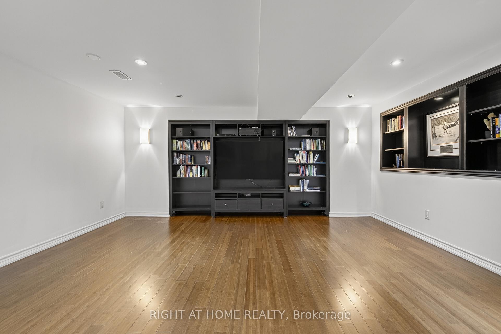 Photo 42 of 72 Birkhall Place, Barrie, Innis-Shore — HOMEH
