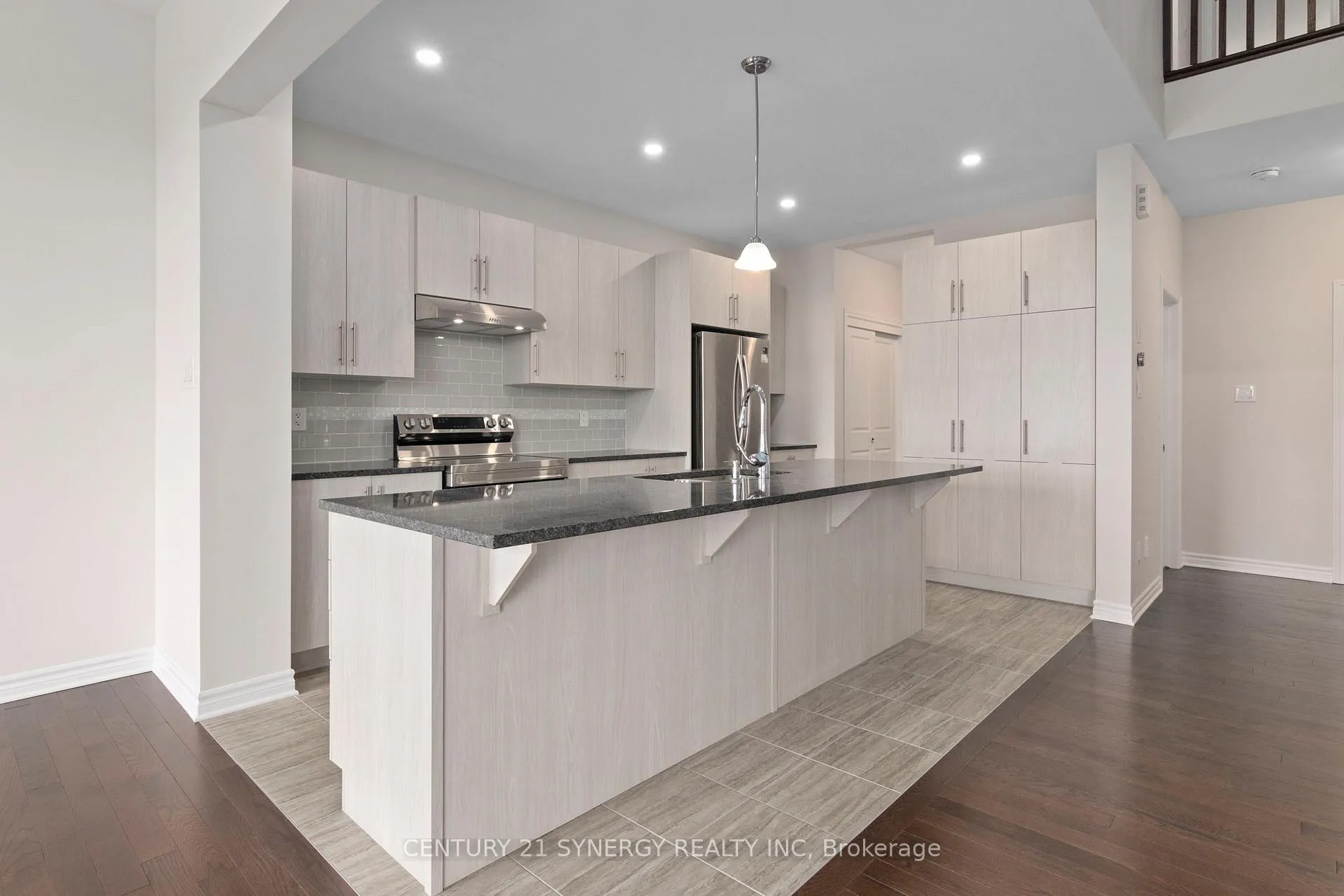 Photo 3 of 405 Ventoux Avenue, Ottawa, Notting Hill/Summerside — HOMEH