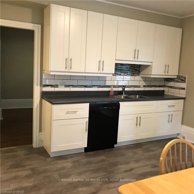 Photo 9 of 116 Quebec Street, Goderich, Goderich (Town) — HOMEH