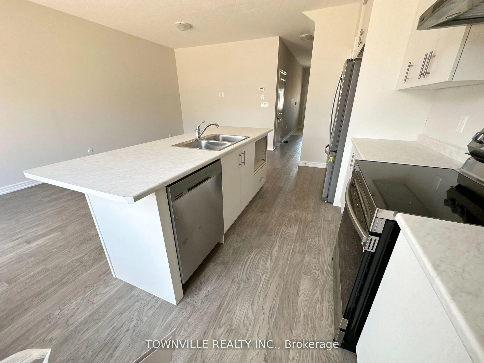 Photo 4 of 31 Mia Dr, Hamilton, Ryckmans — HOMEH