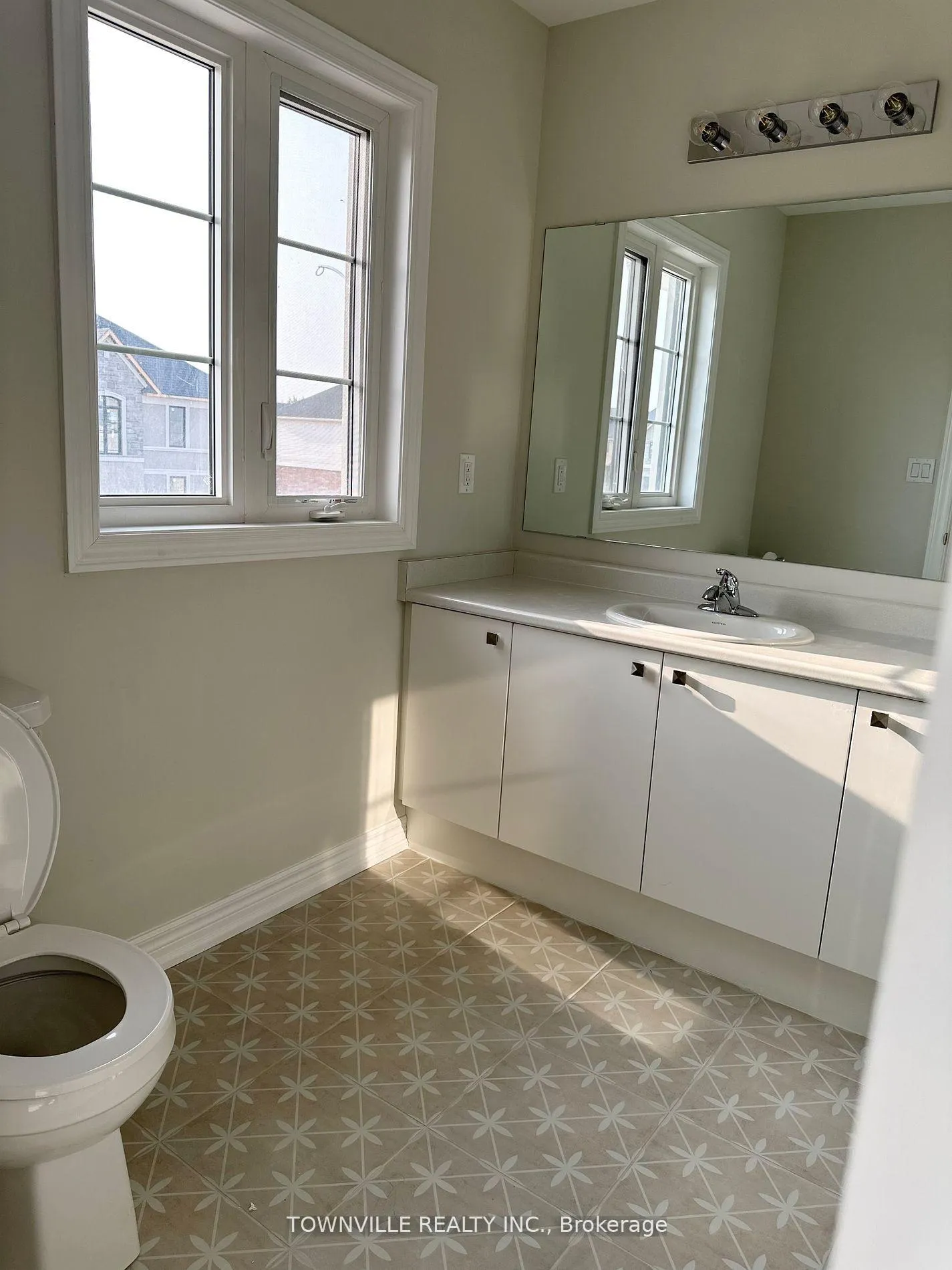 Photo 5 of 31 Mia Dr, Hamilton, Ryckmans — HOMEH