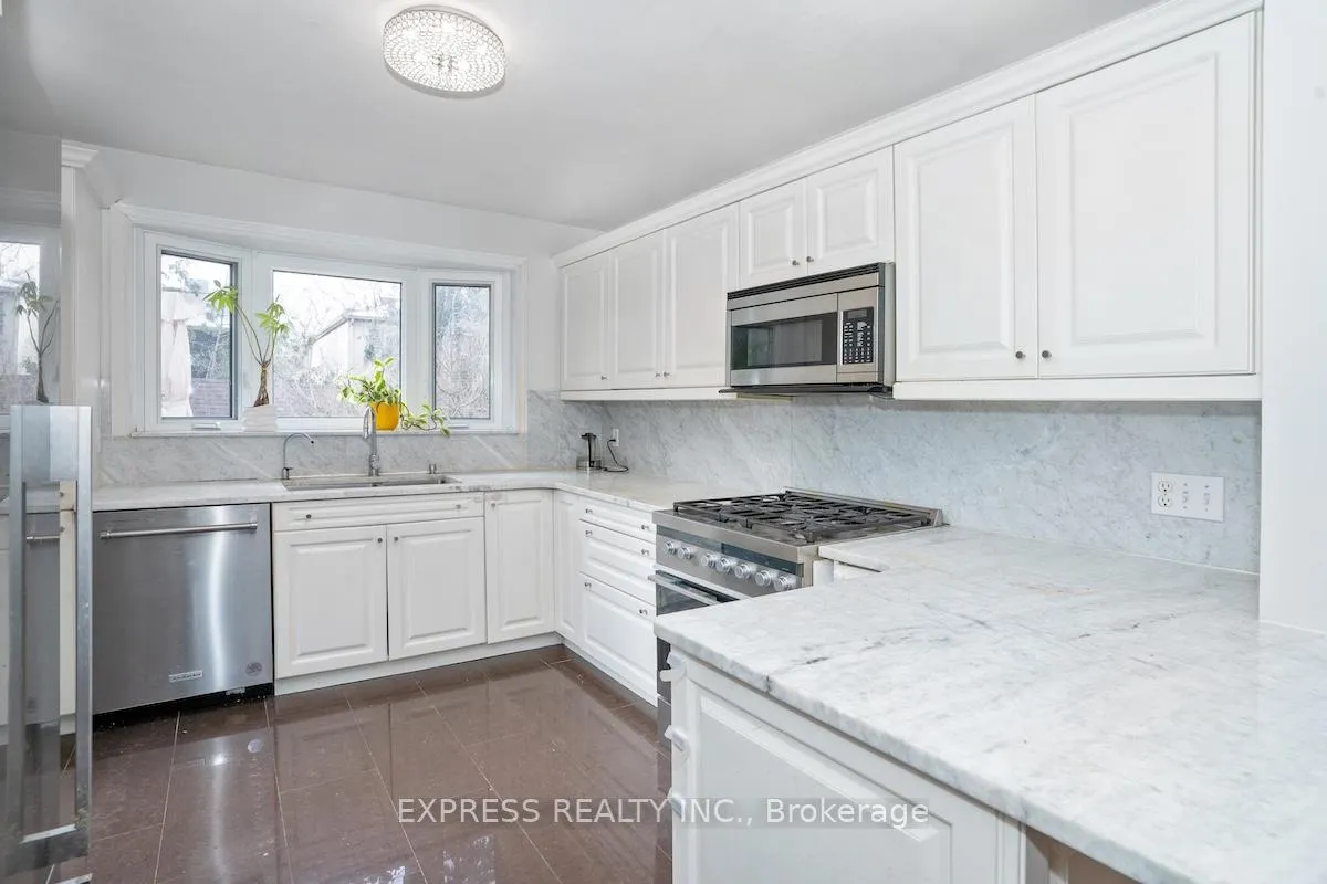Photo 7 of 124 Banff Road, Toronto, Mount Pleasant East — HOMEH