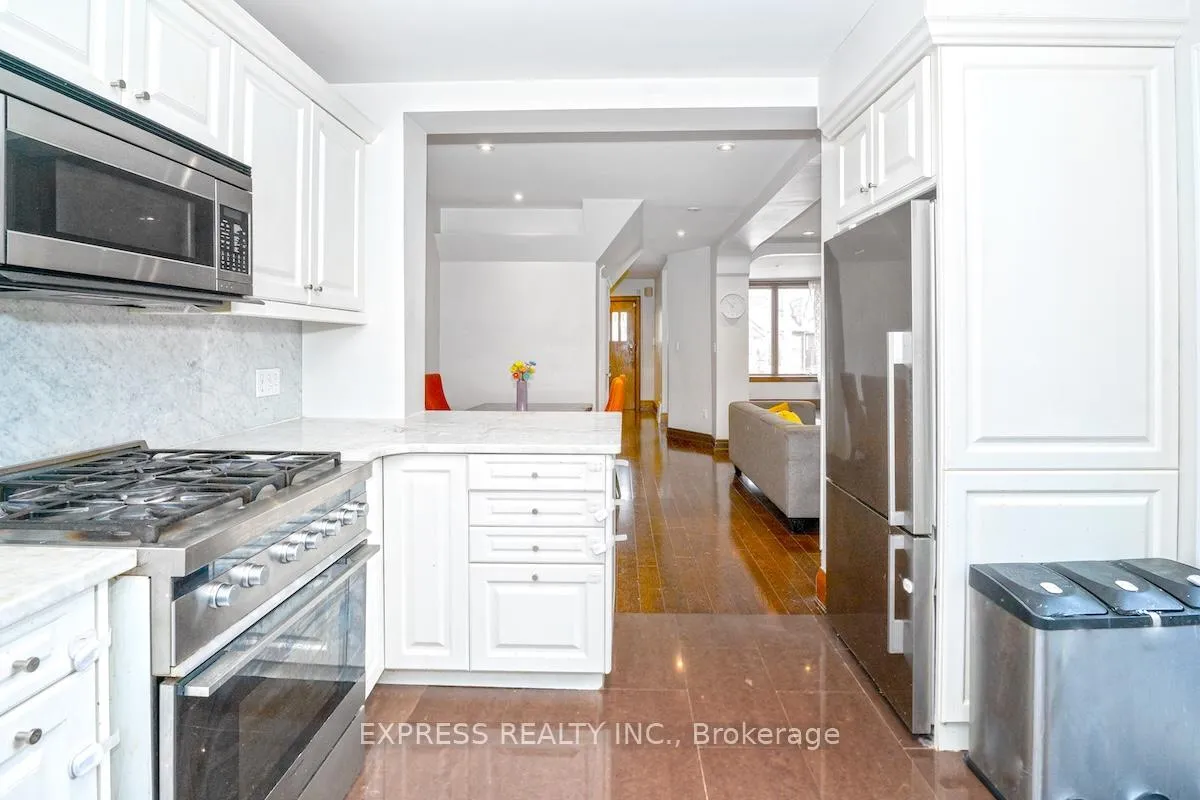 Photo 8 of 124 Banff Road, Toronto, Mount Pleasant East — HOMEH