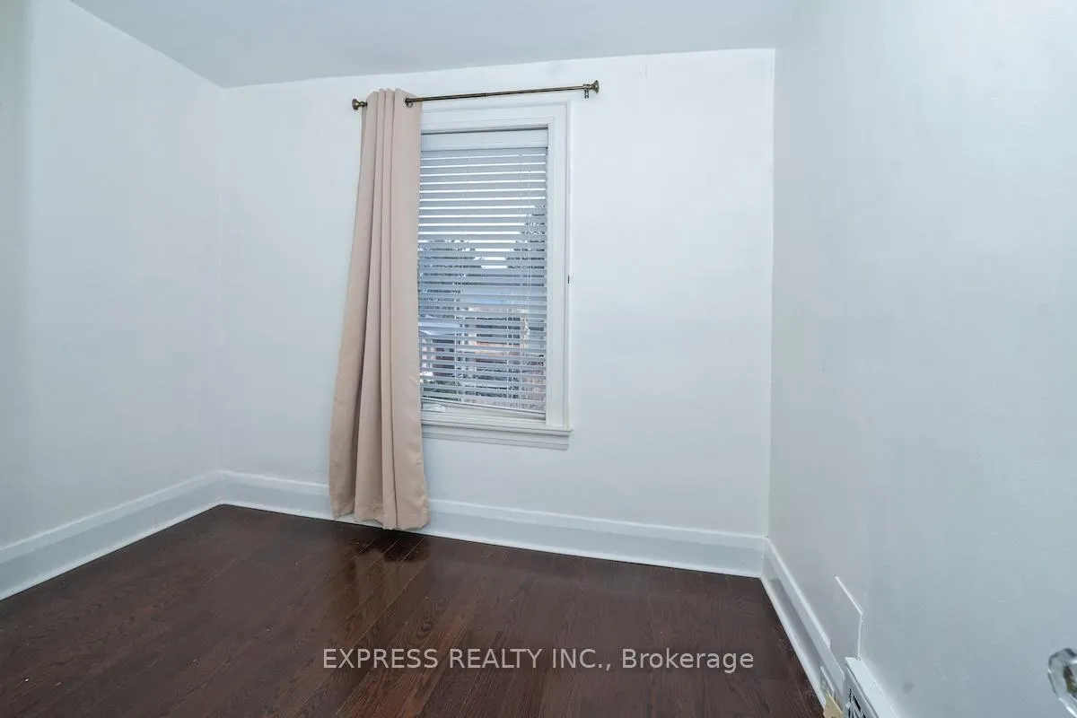 Photo 12 of 124 Banff Road, Toronto, Mount Pleasant East — HOMEH