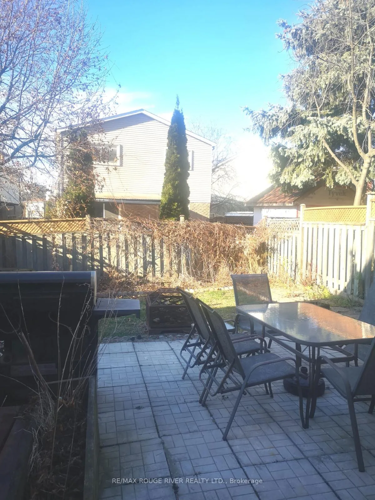 Photo 4 of 80 Wright Crescent, Ajax, Central — HOMEH