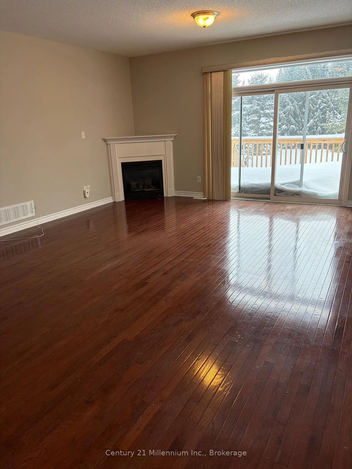 Photo 7 of 170 41st Street, Wasaga Beach — HOMEH