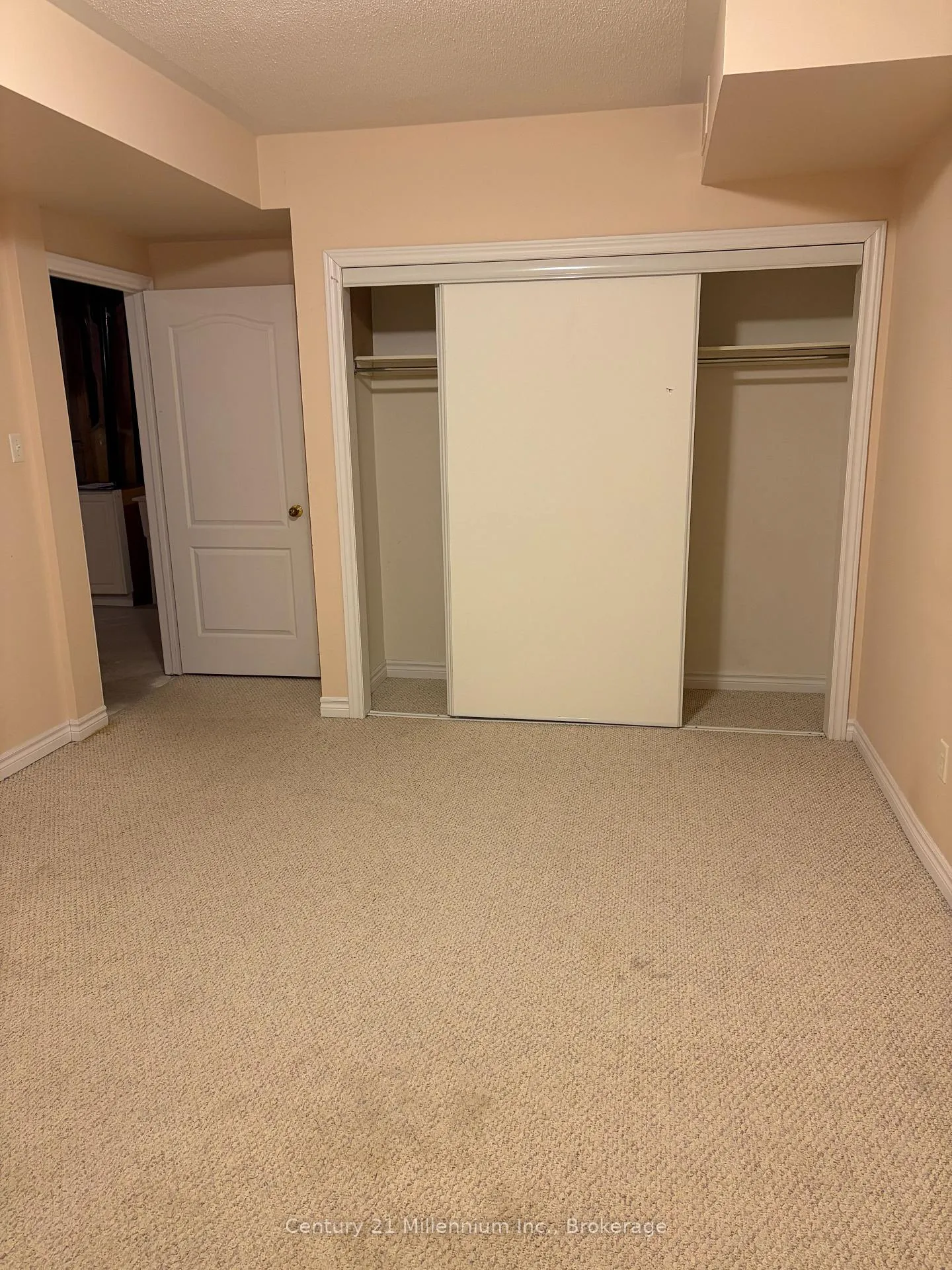 Photo 13 of 170 41st Street, Wasaga Beach — HOMEH