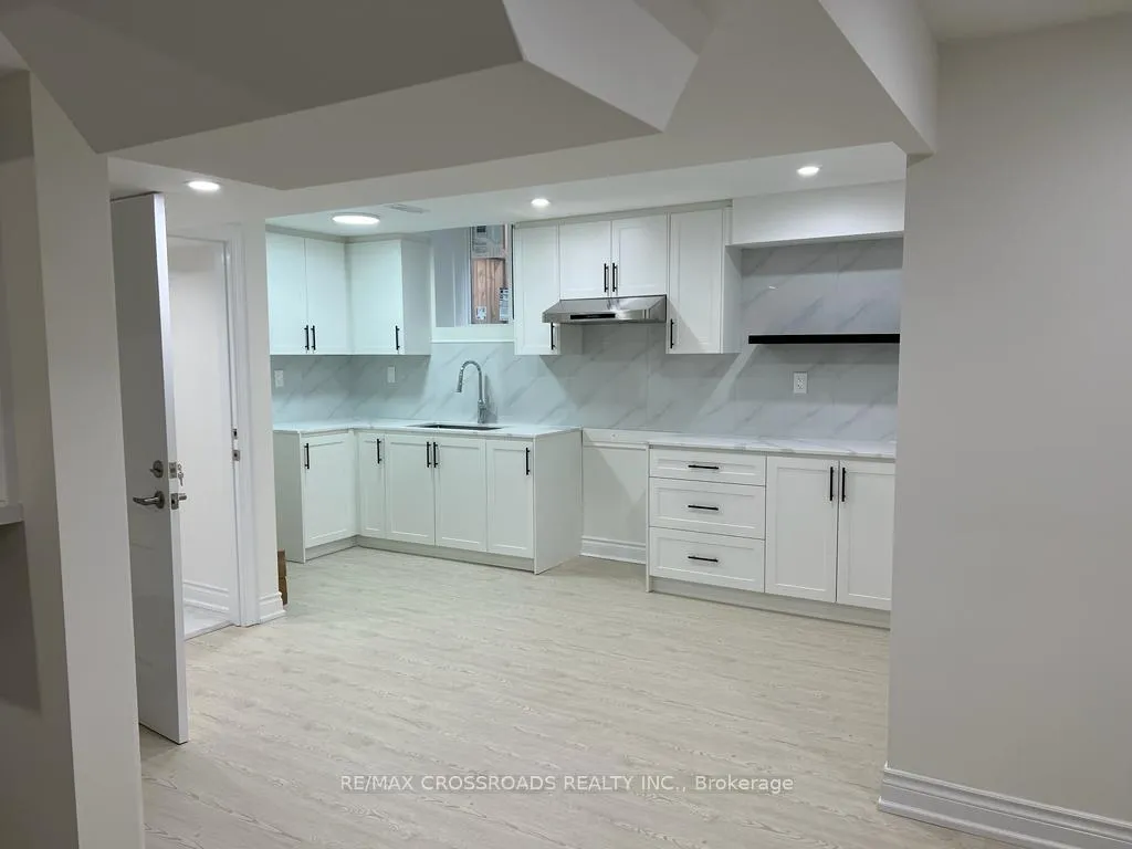 Photo 6 of Unit Lower, 4 Gillett Drive, Ajax, Northeast Ajax — HOMEH