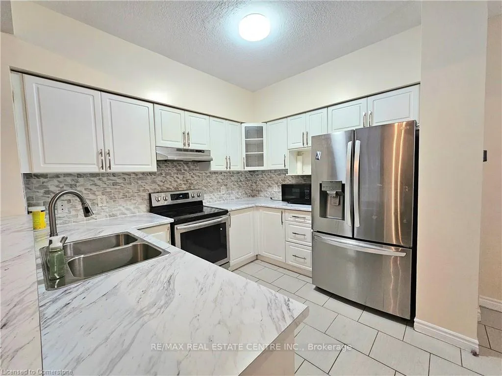 Photo 5 of Unit 19, 9 Hampton Brook Way, Hamilton, Mount Hope — HOMEH
