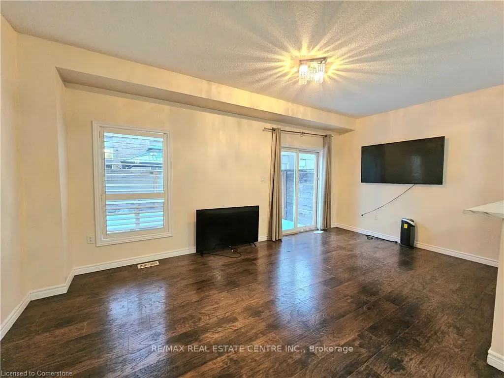 Photo 7 of Unit 19, 9 Hampton Brook Way, Hamilton, Mount Hope — HOMEH
