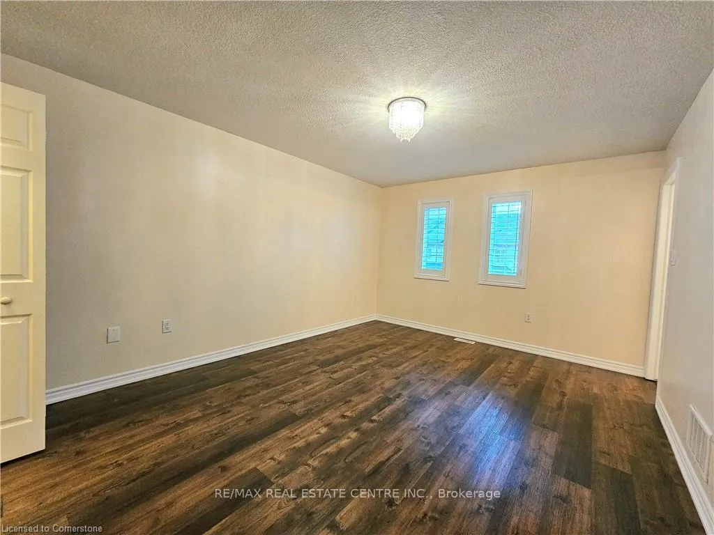 Photo 10 of Unit 19, 9 Hampton Brook Way, Hamilton, Mount Hope — HOMEH