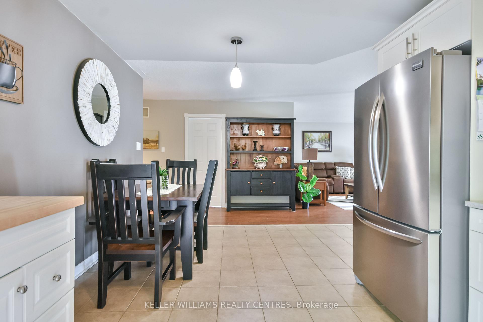 Photo 9 of 218 Lamont Court, Clearview, Stayner — HOMEH