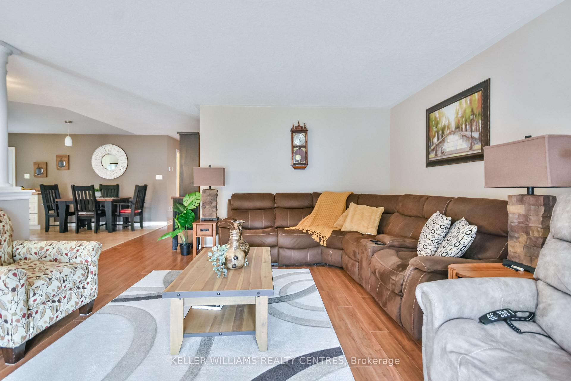 Photo 13 of 218 Lamont Court, Clearview, Stayner — HOMEH
