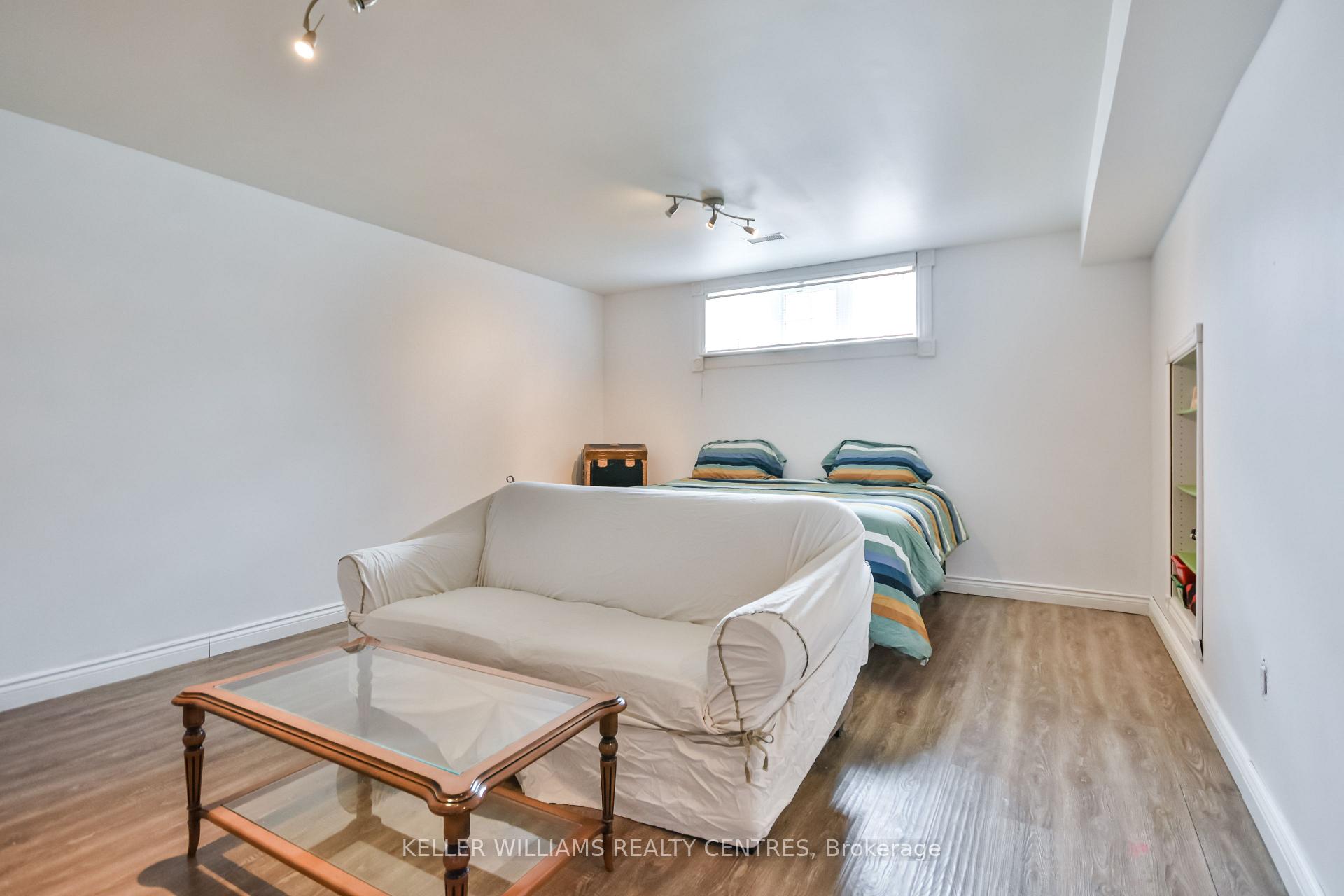 Photo 29 of 218 Lamont Court, Clearview, Stayner — HOMEH