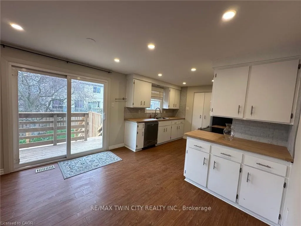 Photo 7 of 8 Roseneath Crescent, Kitchener — HOMEH
