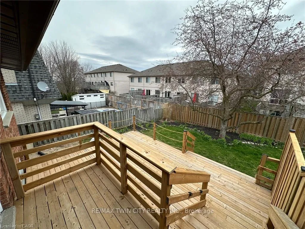 Photo 17 of 8 Roseneath Crescent, Kitchener — HOMEH