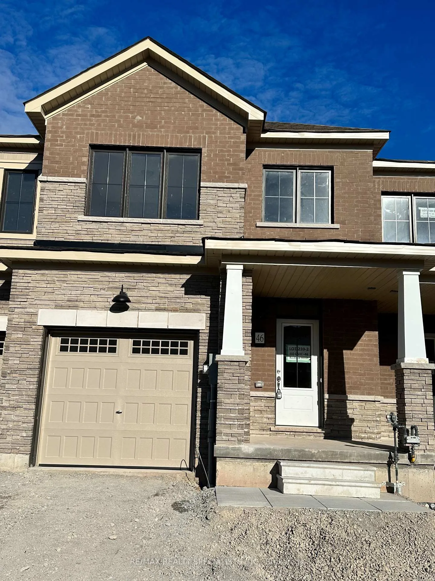 Photo 1 of 46 Rowlock St Street, Welland, Dain City — HOMEH
