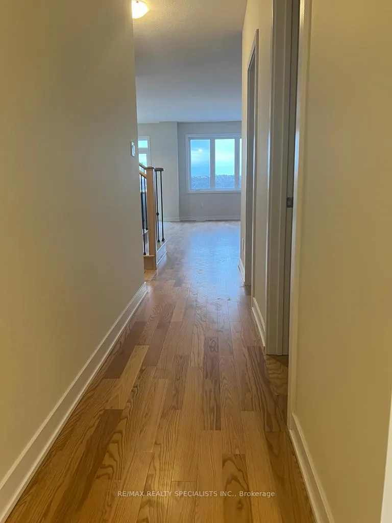 Photo 5 of 46 Rowlock St Street, Welland, Dain City — HOMEH