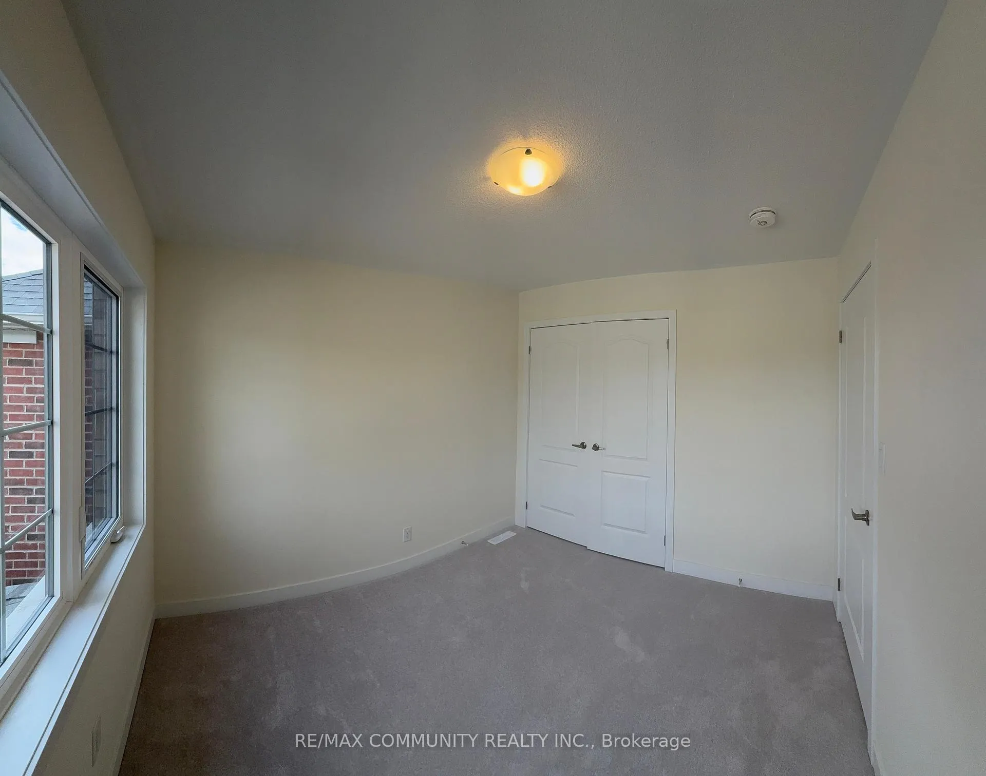 Photo 13 of 2104 Hallandale Street, Oshawa, Kedron — HOMEH