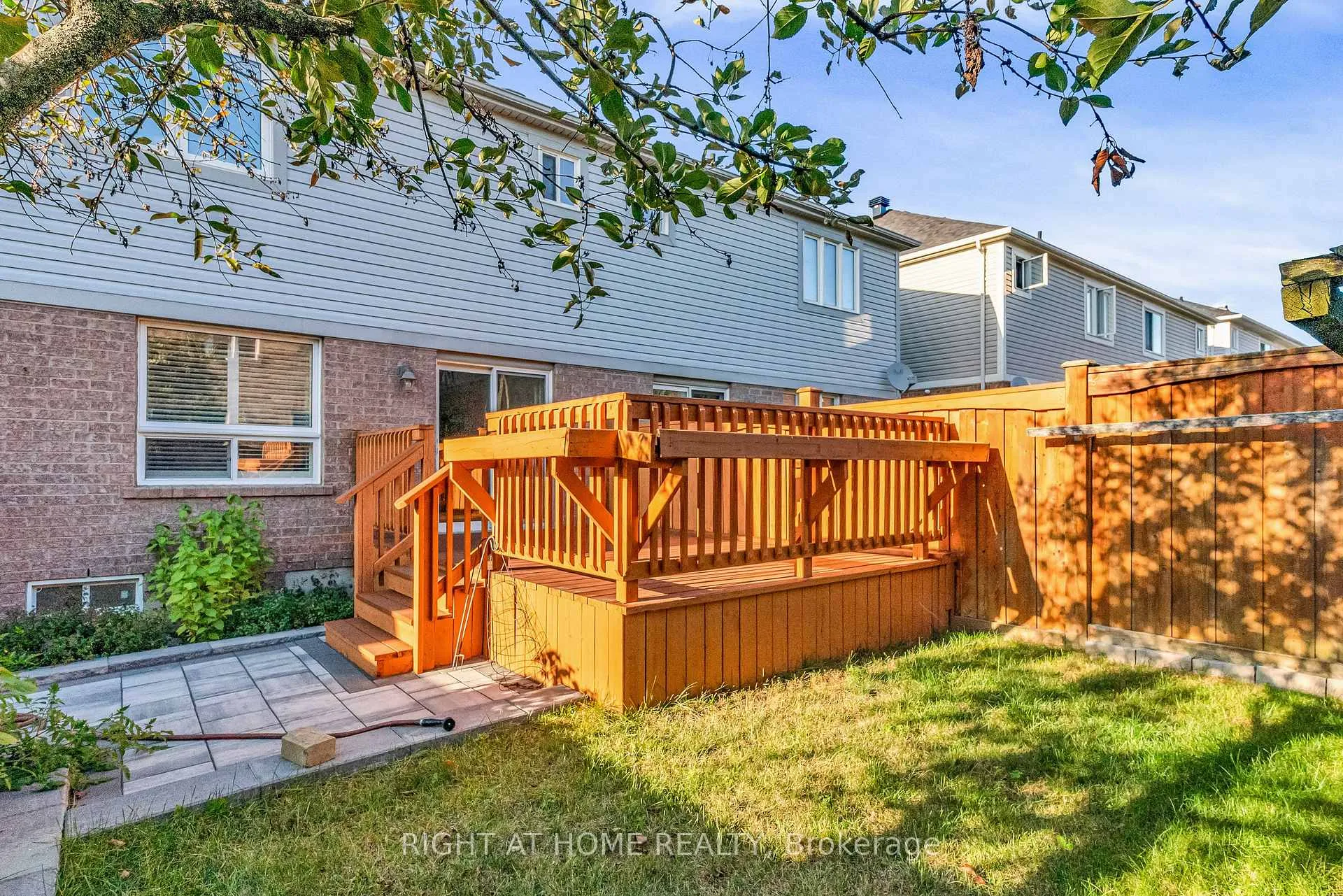 Photo 46 of 16 Warnford Circle, Ajax, Northeast Ajax — HOMEH