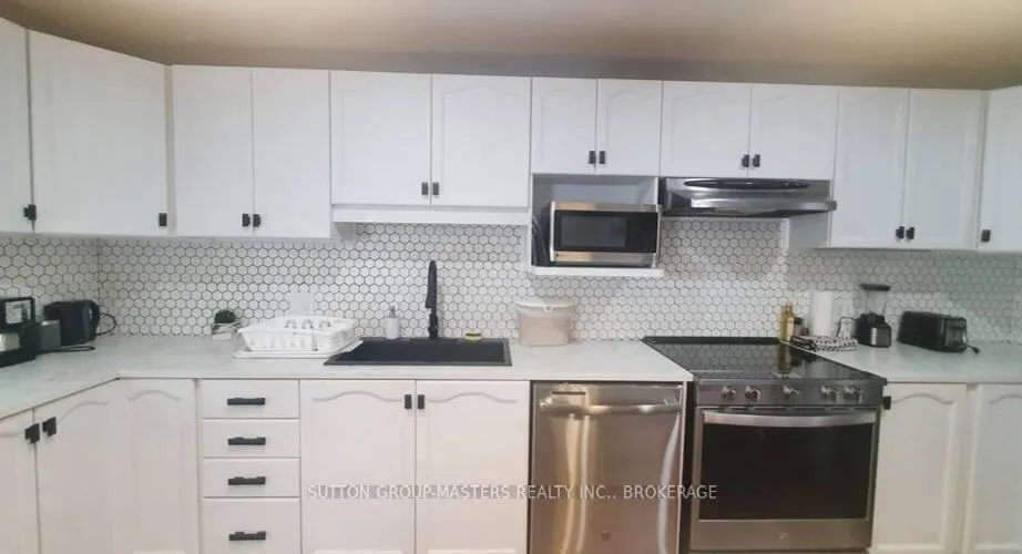 Photo 2 of 532 Magnolia Drive, Kingston, Kingston East (Incl Barret Crt) — HOMEH