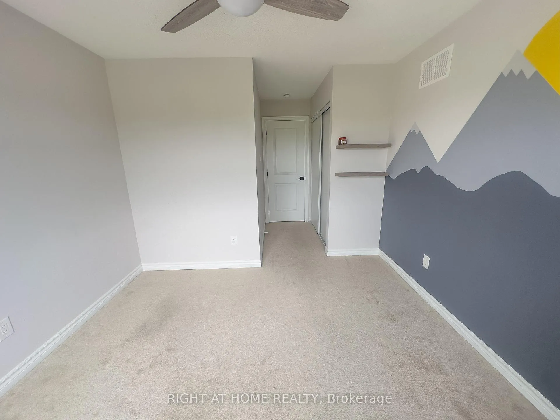 Photo 16 of 693 Rouncey Road, Ottawa, Kanata - Emerald Meadows/Trailwest — HOMEH