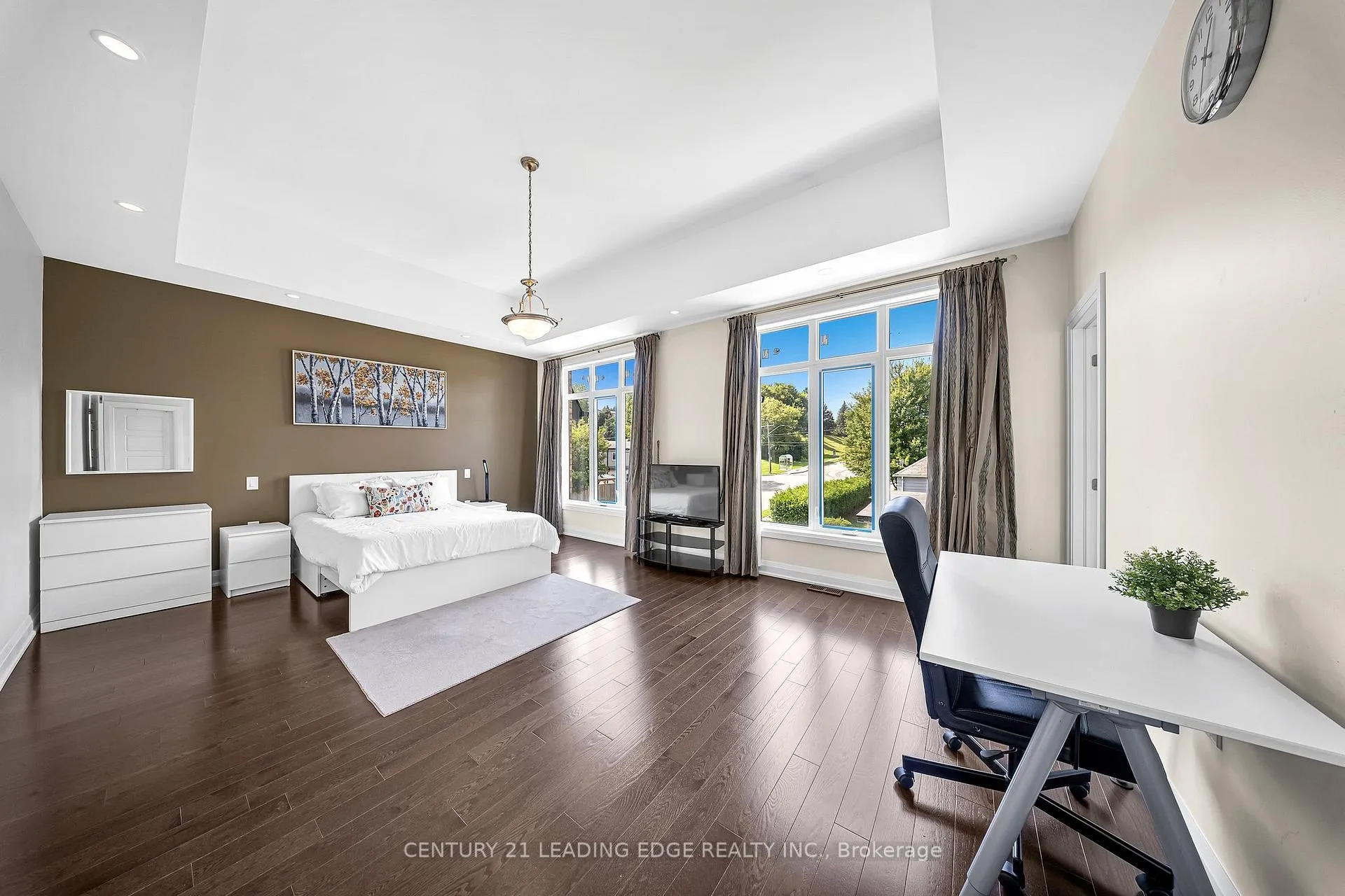 Photo 17 of 736 Hillview Crescent, Pickering, West Shore — HOMEH