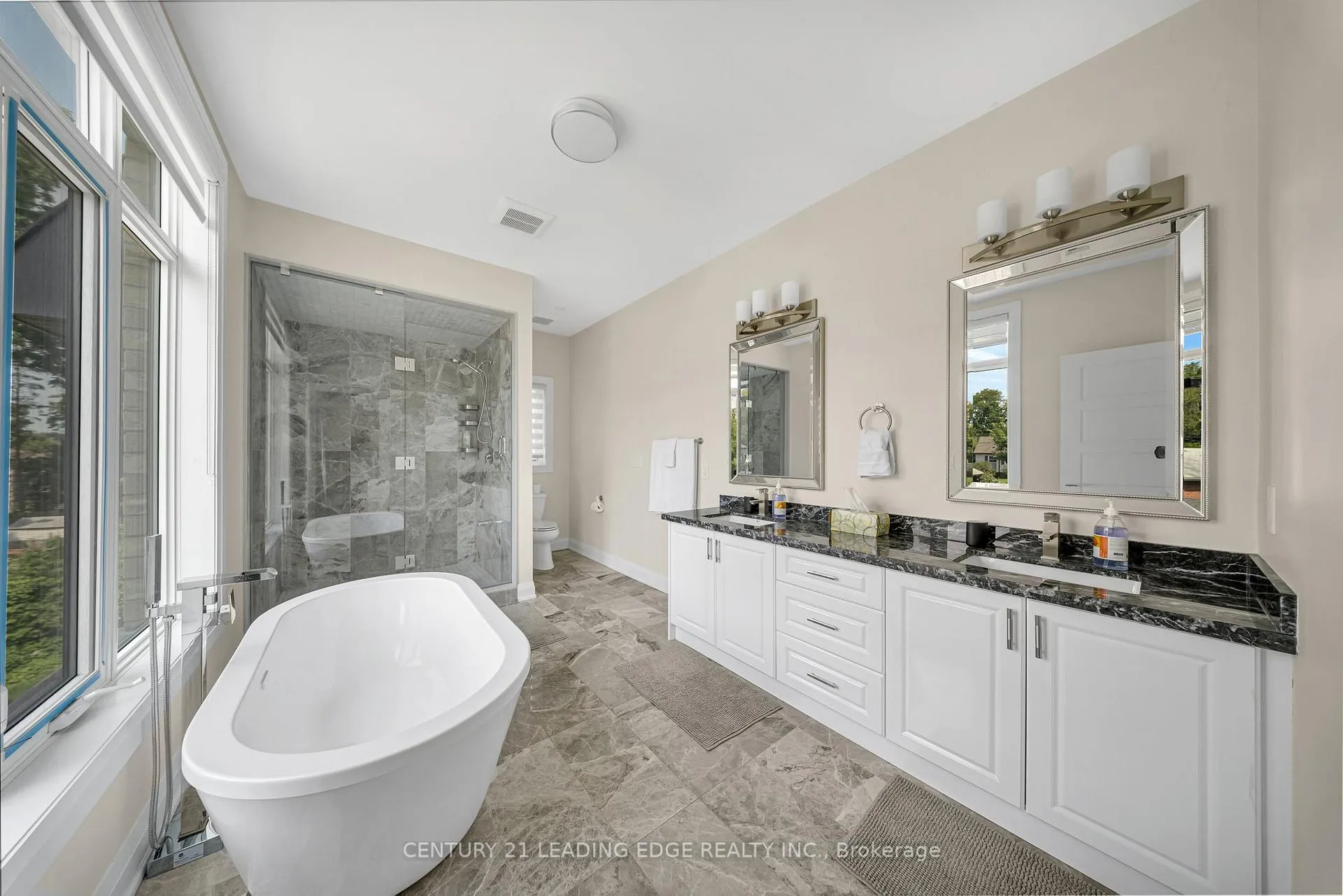 Photo 19 of 736 Hillview Crescent, Pickering, West Shore — HOMEH