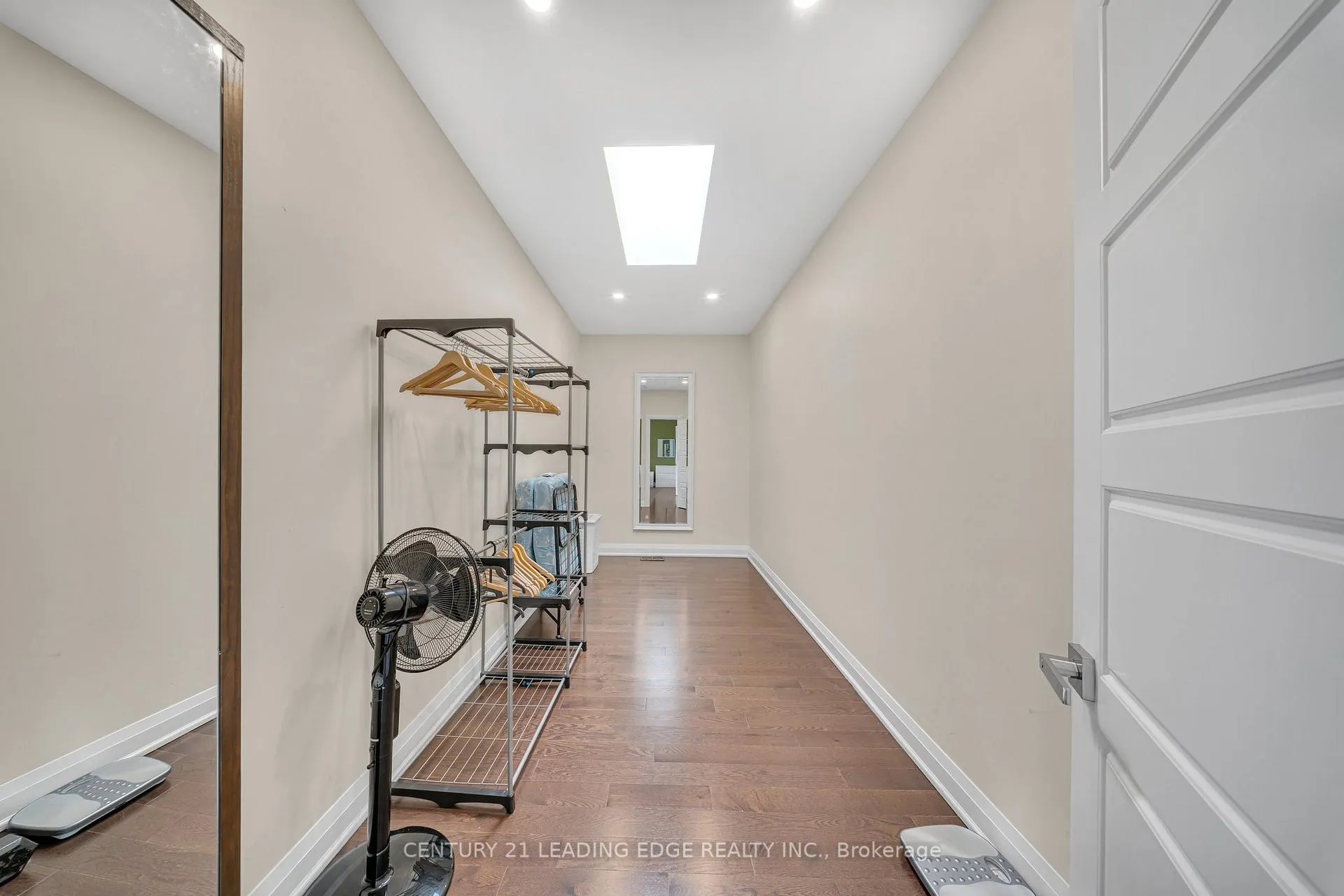 Photo 22 of 736 Hillview Crescent, Pickering, West Shore — HOMEH