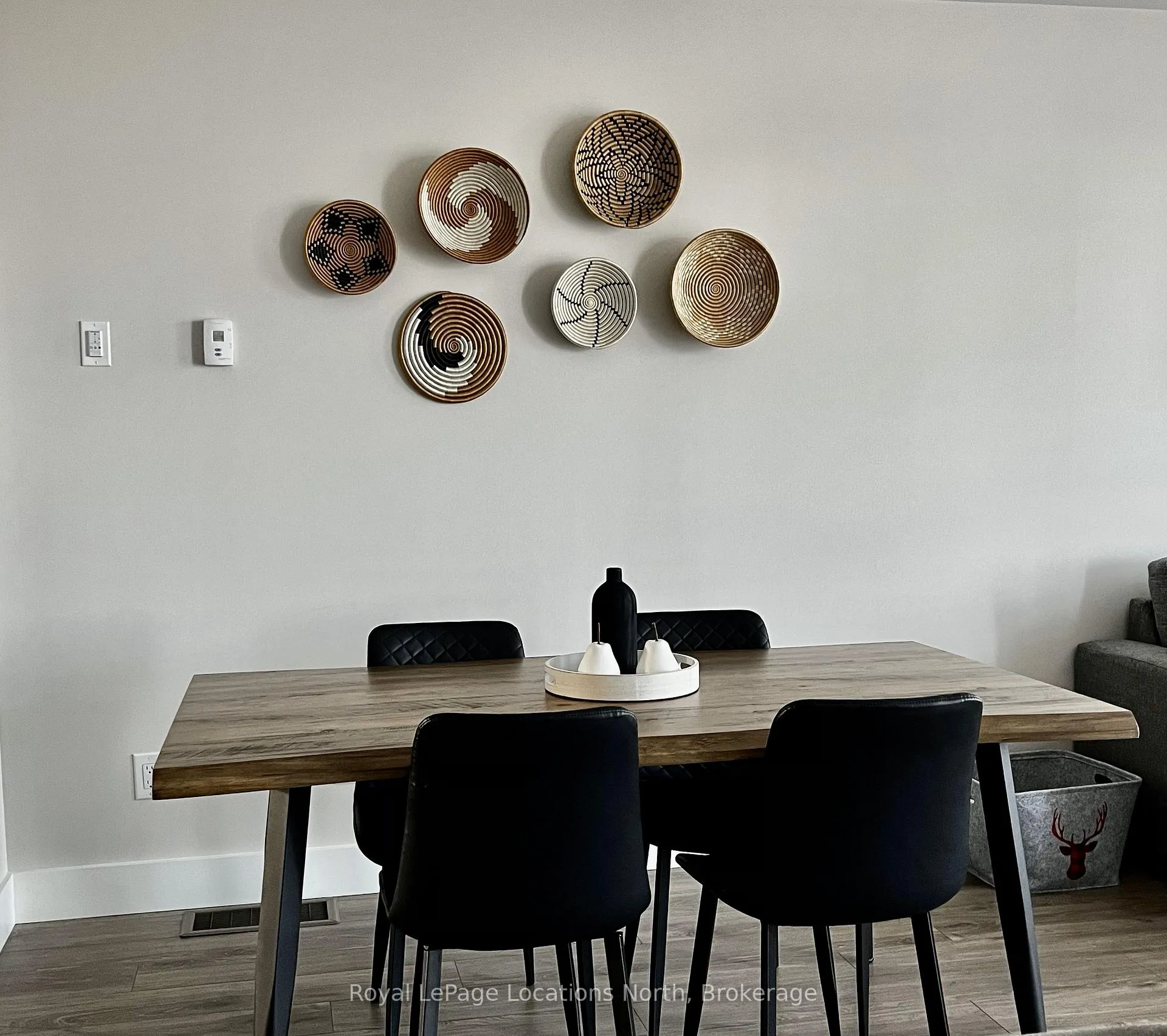 Photo 4 of 120 Black Willow Crescent, Blue Mountains — HOMEH