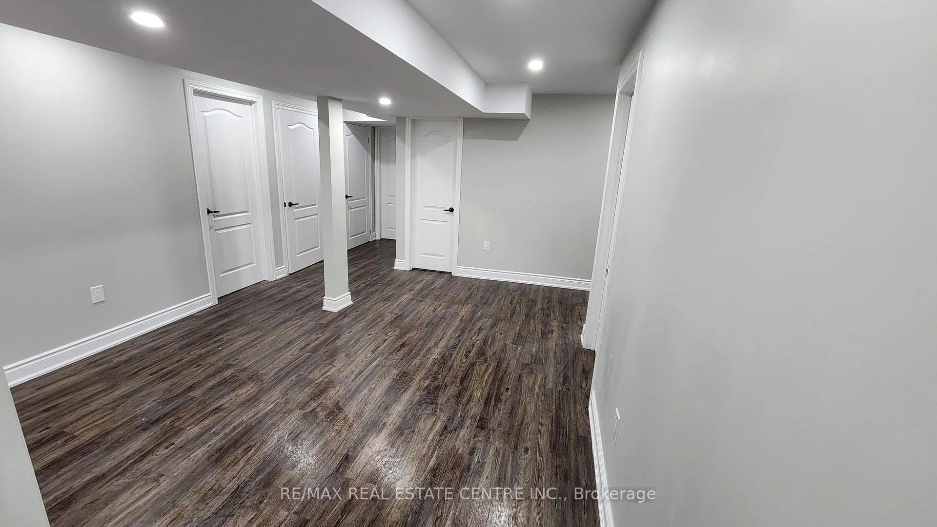 Photo 8 of 66 Fleming Crescent W, Haldimand — HOMEH