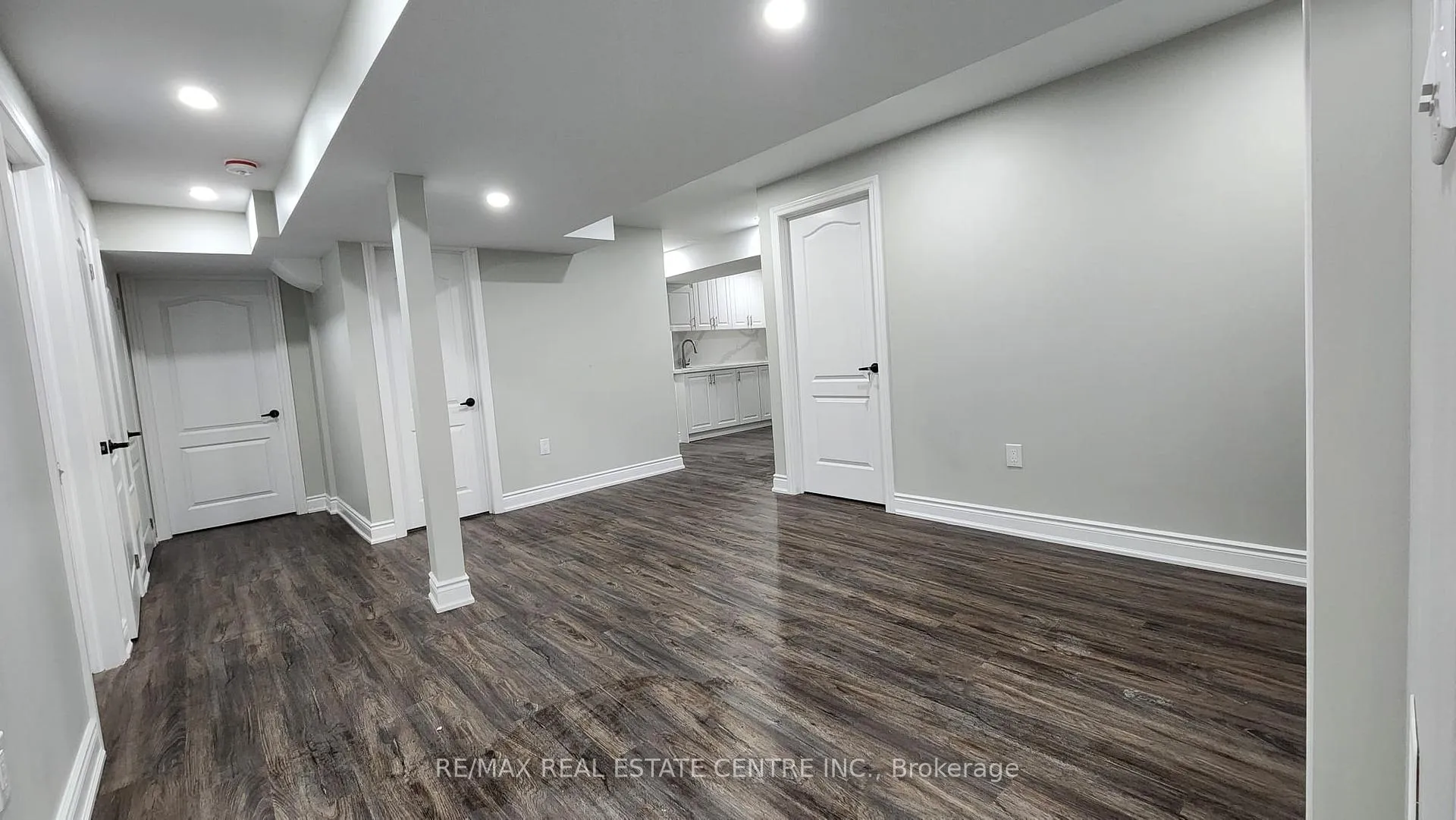Photo 9 of 66 Fleming Crescent W, Haldimand — HOMEH